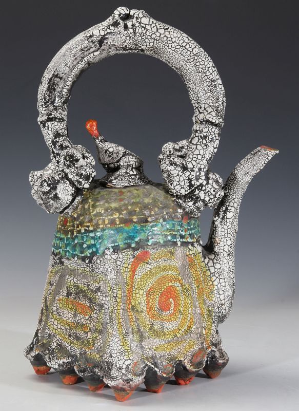 YOSHIRO IKEDA ( JAPAN/KANSAS 1947 - 2017 ) TEAPOT