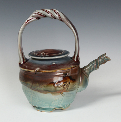 A STEVEN HILL STUDIO POTTERY TEAPOT