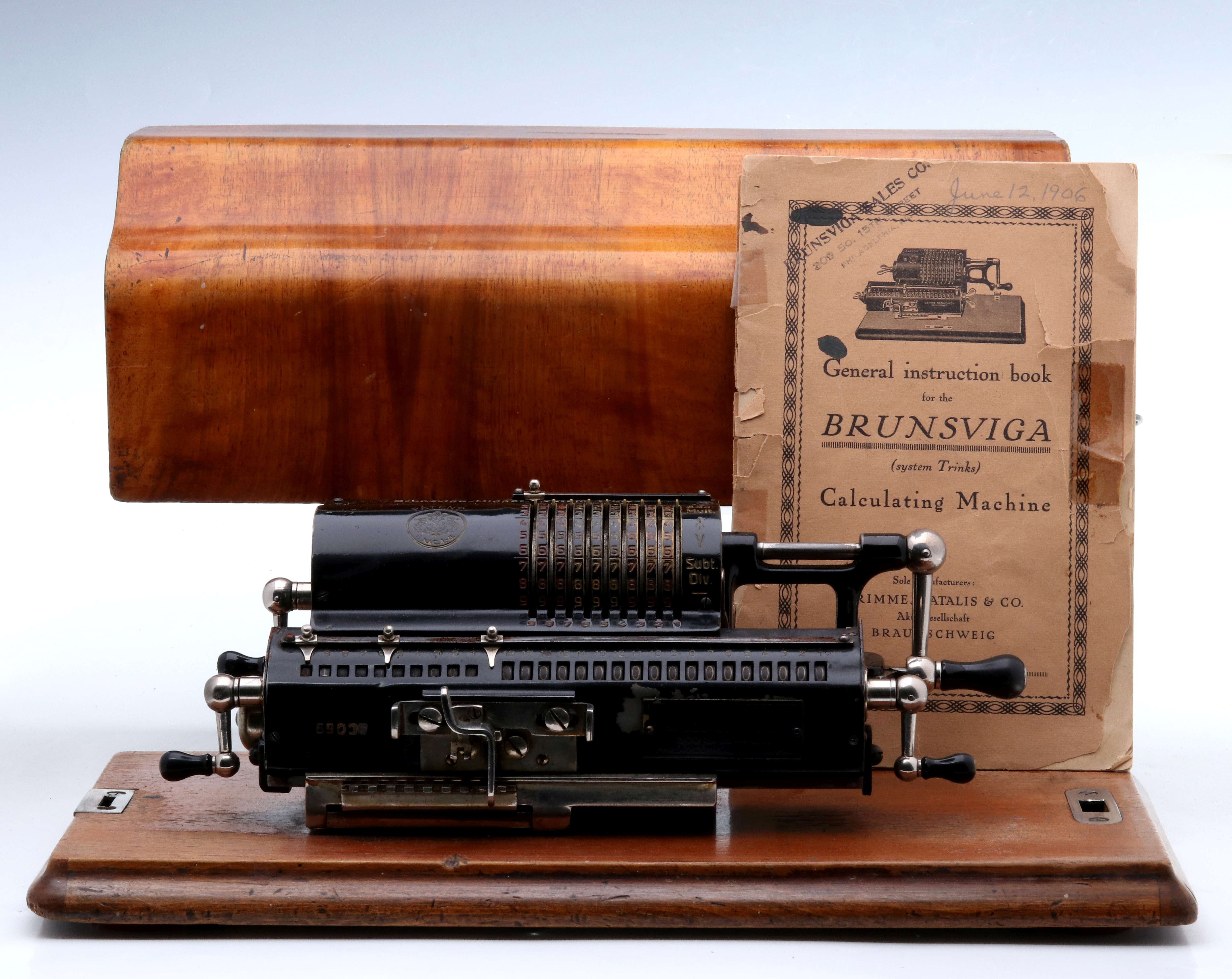 A BRUNSVIGA CALCULATING MACHINE, CIRCA 1910