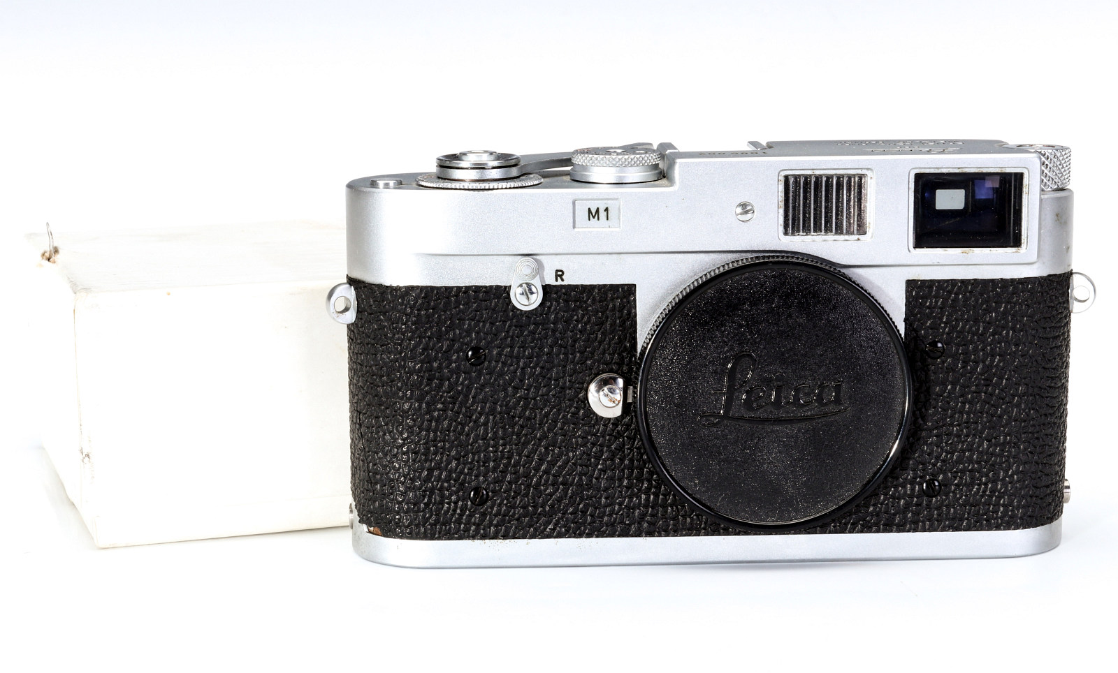 A LEICA M1 CAMERA BODY