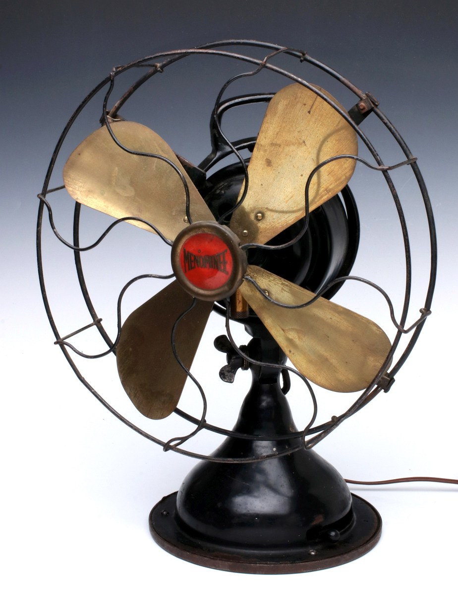 A MENOMINEE PANCAKE MOTOR FAN, CIRCA 1922