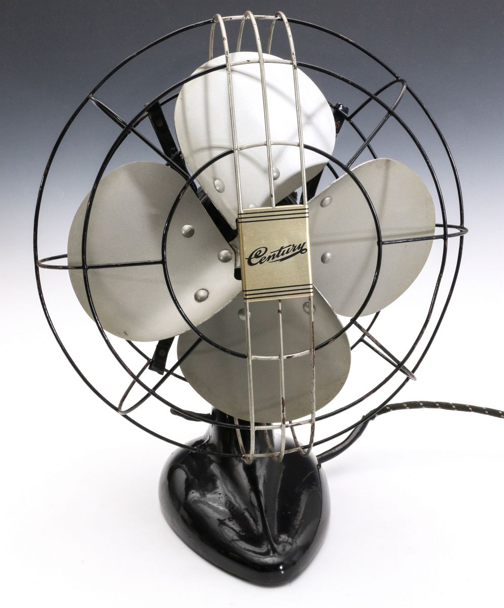 A CENTURY ZEPHAIR MODEL 601 MODERNE ELECTRIC FAN