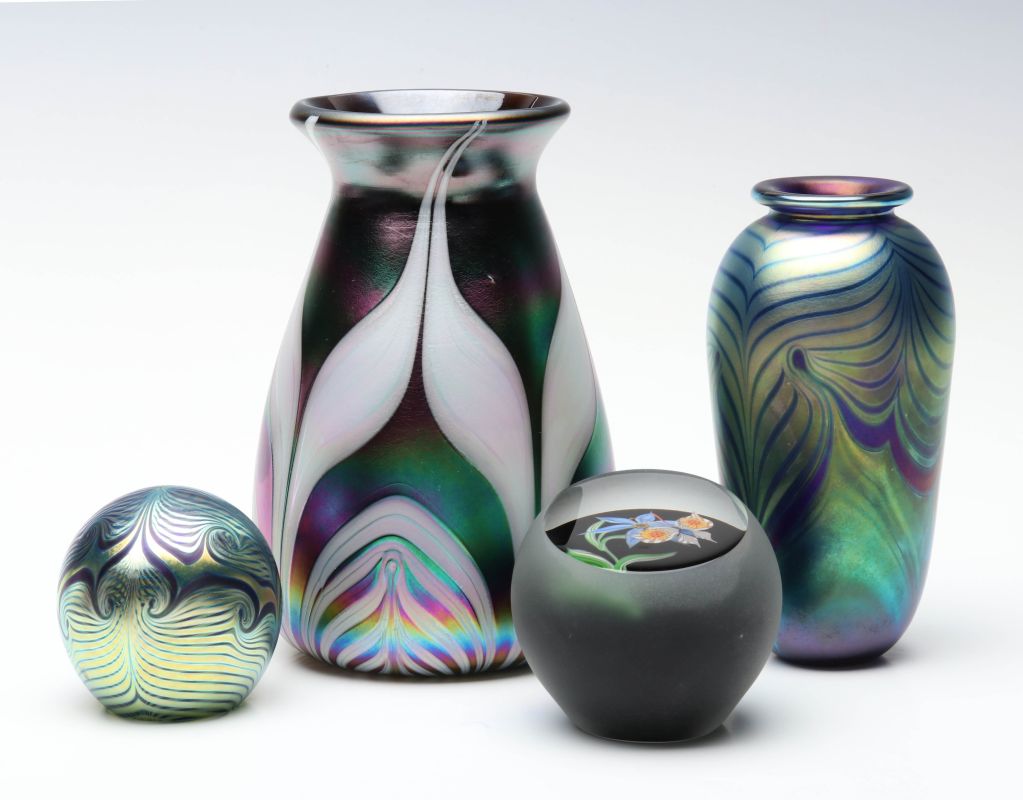 A GROUPING OF CONTEMPORARY STUDIO ART GLASS