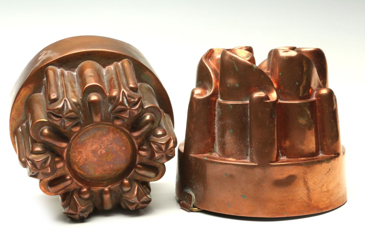 TWO ANTIQUE COPPER FOOD AND JELLY MOLDS