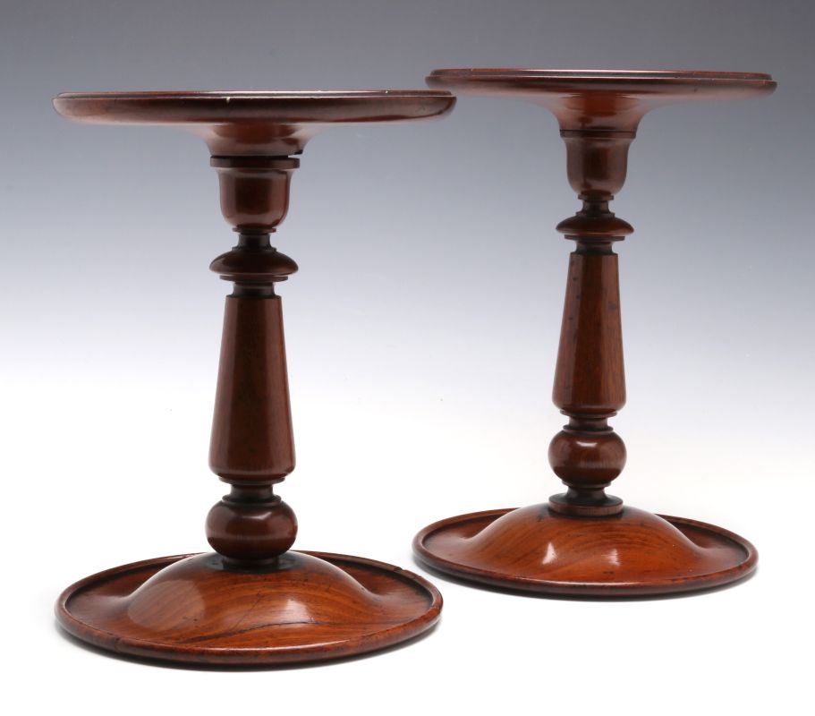 A NEAR PAIR GEORGIAN MAHOGANY TABLE-TOP STANDS