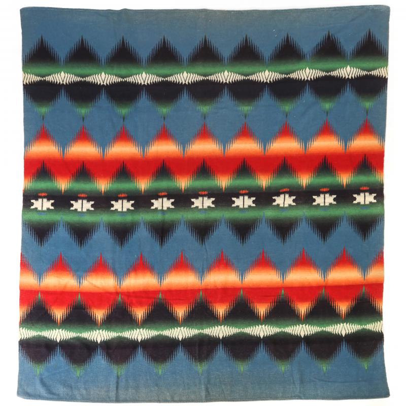 A VINTAGE NATIVE AMERICAN  MOTIF BED SPREAD