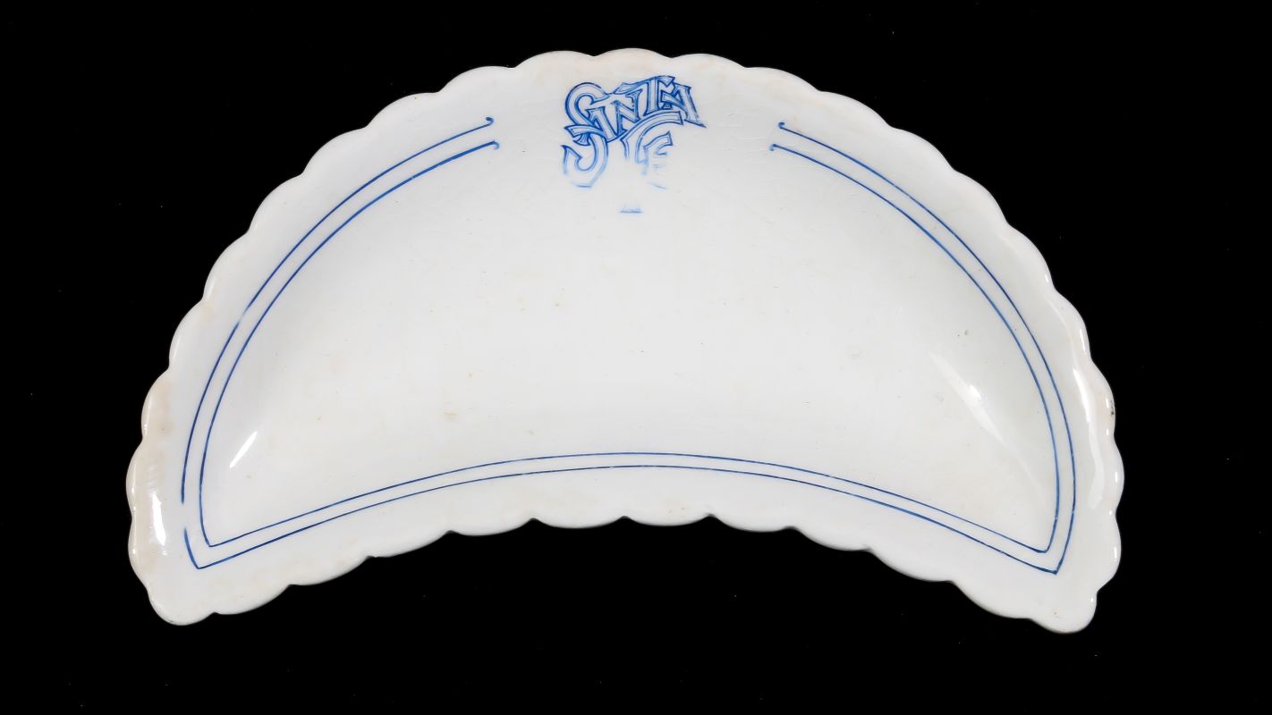 AT&SF SANTA FE RR BLEEDING BLUE BONE DISH