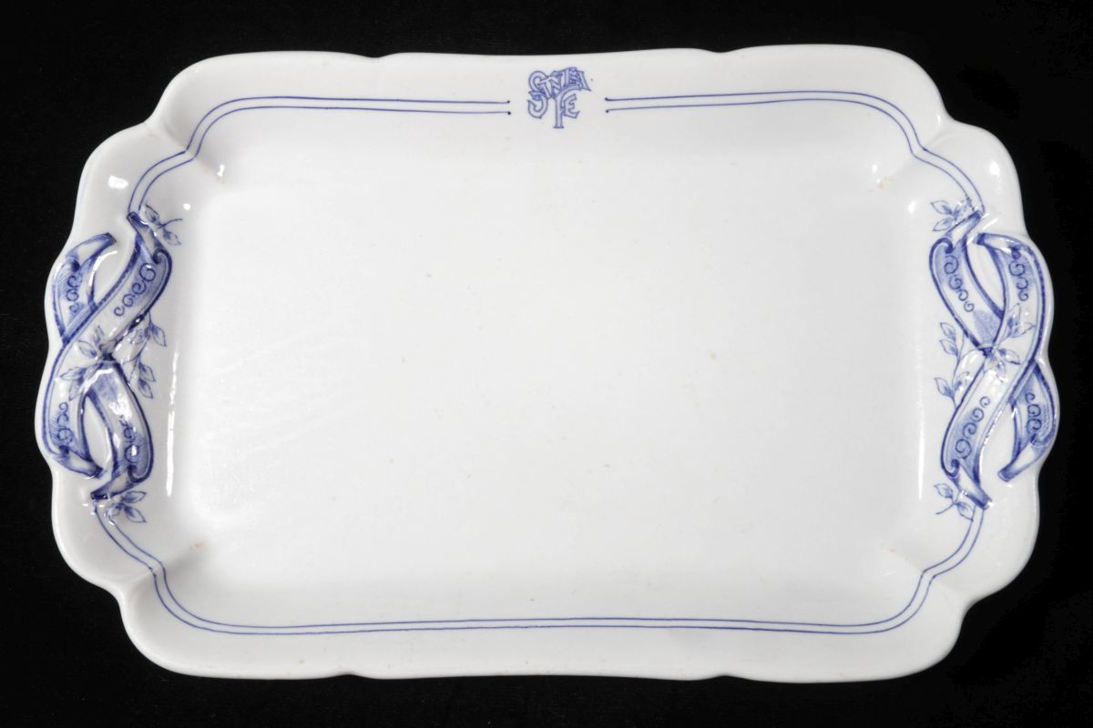 AT&SF SANTA FE RR BLEEDING BLUE RECTANGULAR TRAY