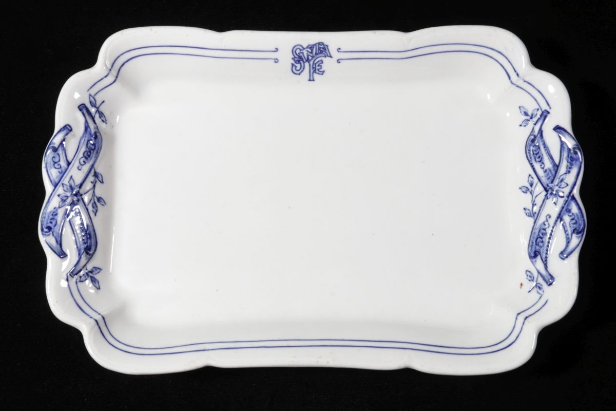 AT&SF SANTA FE RR BLEEDING BLUE RECTANGULAR TRAY