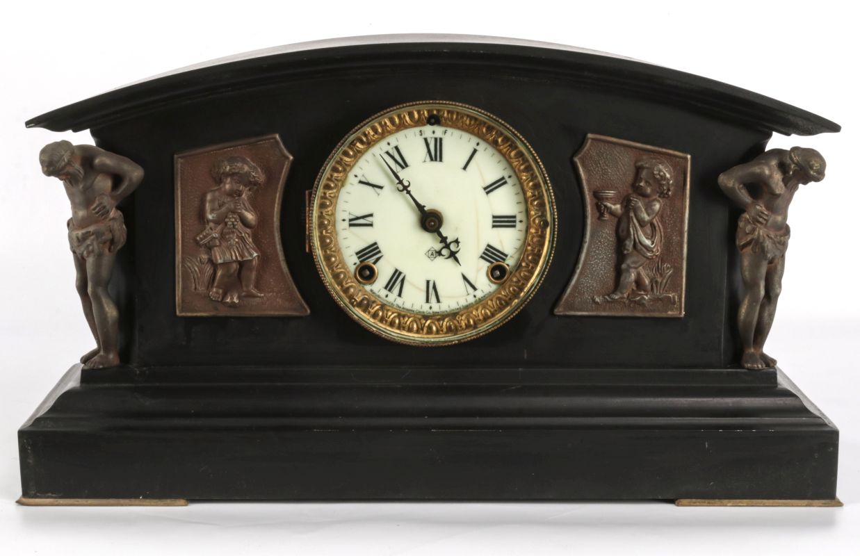 AN ANSONIA 'MONTEREY' MANTLE CLOCK