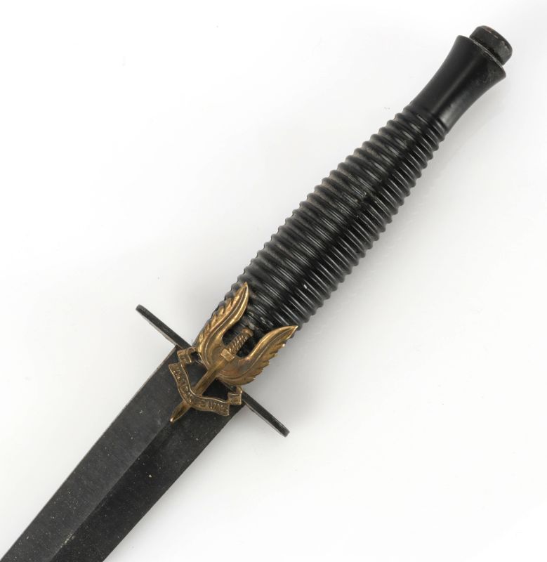 A FAIRBAIRN-SYKES 3RD PATTERN FIGHTING KNIFE