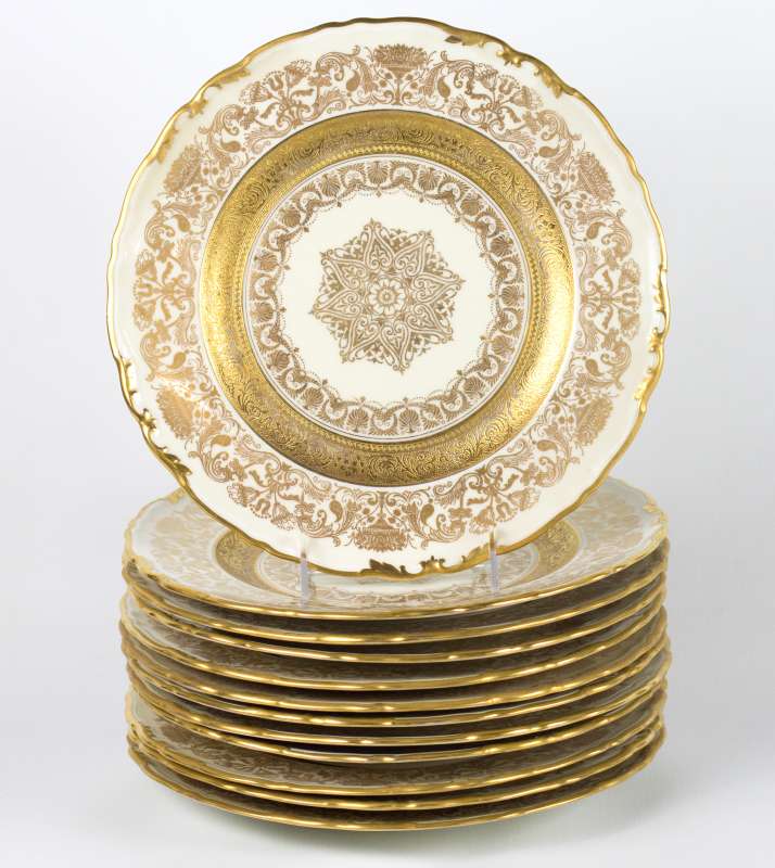 TWELVE EPIAG CORONET GOLD ENCRUSTED SERVICE PLATES 