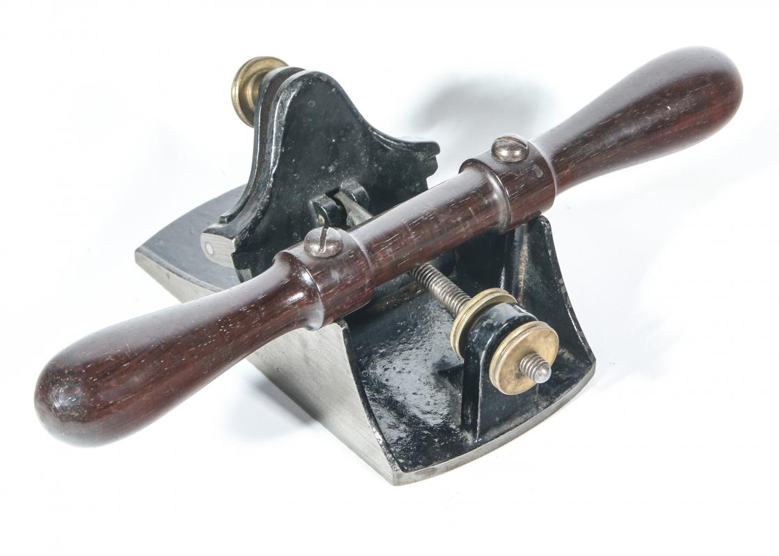 A STANLEY NO. 12 VENEER SCRAPER PLANE