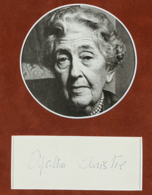 AUTHOR AGATHA CHRISTIE SIGNATURE AND PHOTOGRAPH