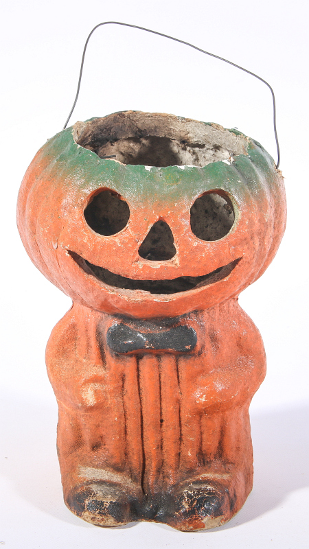 AN UNUSUAL PRESSED PAPER HALLOWEEN JACK-O-LANTERN