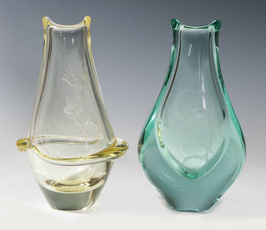 TWO WORKS OF SCANDINAVIAN ART GLASS