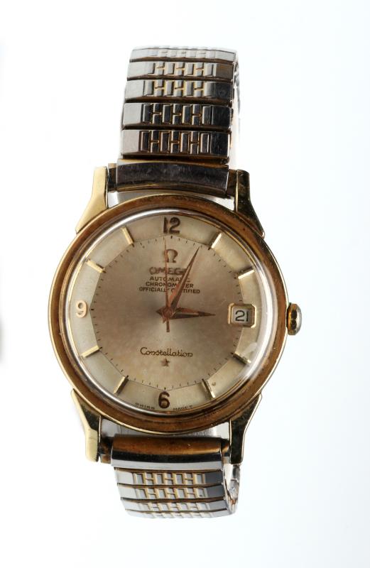 AN OMEGA PIE PAN VINTAGE MEN'S WRISTWATCH