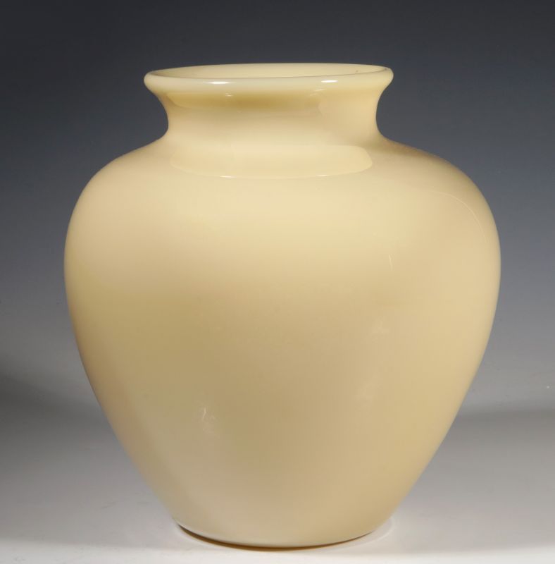 A STEUBEN IVORY VASE SHAPE NUMBER 2683