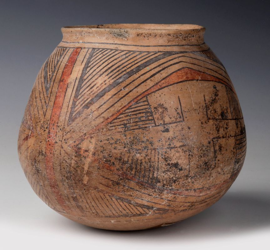 A 19TH C. CASAS GRANDE POTTERY JAR 