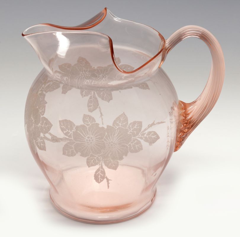 THE 80 OZ  'DOGWOOD' SWEETHEART DEPRESSION PITCHER