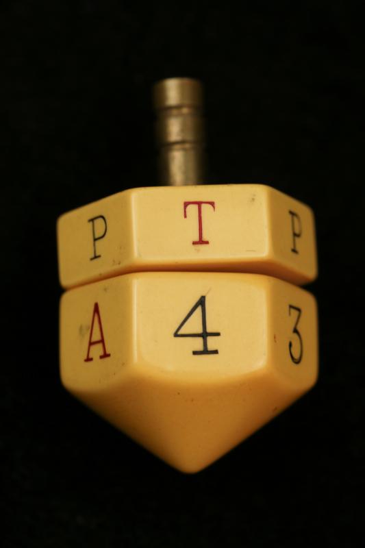 CIRCA 1940 PUT AND TAKE GAMBLING GAME TEETOTUM