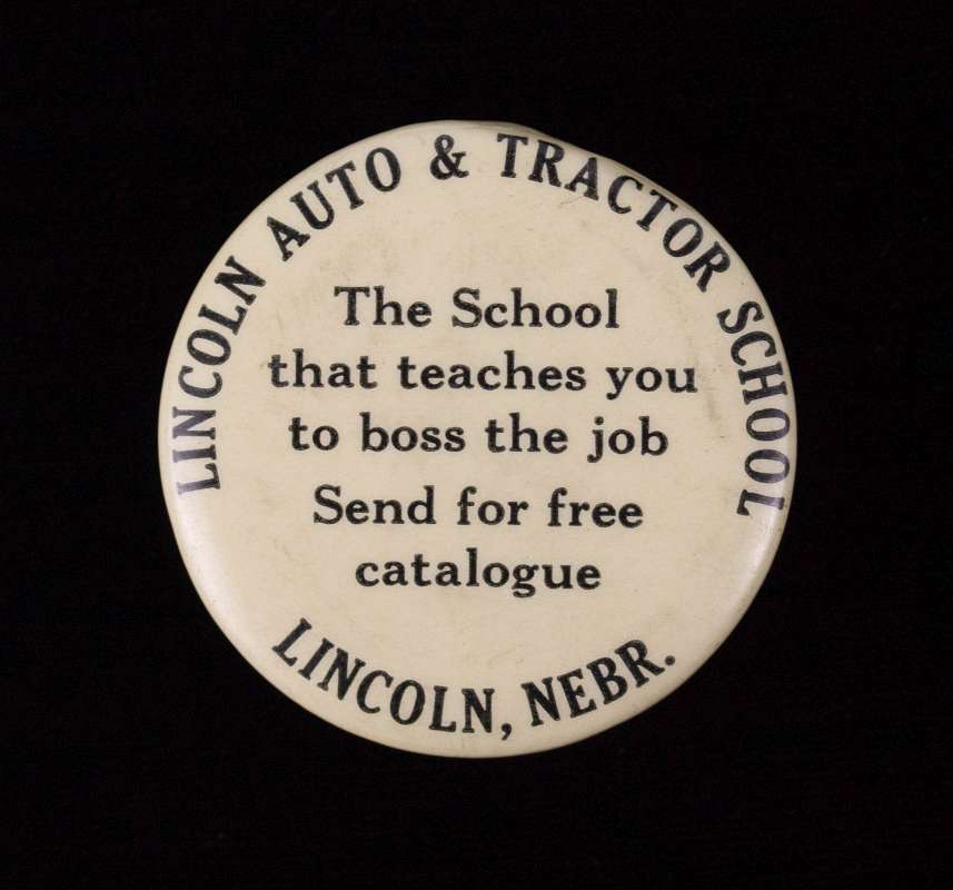 LINCOLN AUTO & TRACTOR SCHOOL 'boss the job' ADVTG