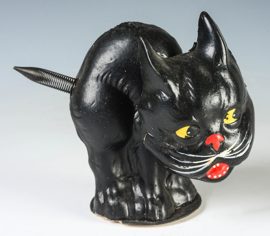 A MID 20TH C. HALLOWEEN BLACK CAT NODDER, US ZONE 