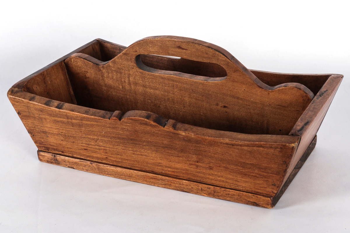 A 19TH CENTURY AMERICAN POPLAR CUTLERY TRAY