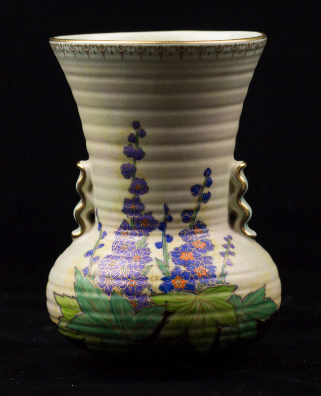 A CROWN DEVON ART DECO CERAMIC VASE C. 1930