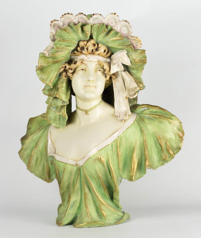 A TRUN TEPLITZ PORCELAIN BUST SIGNED STELLMACHER