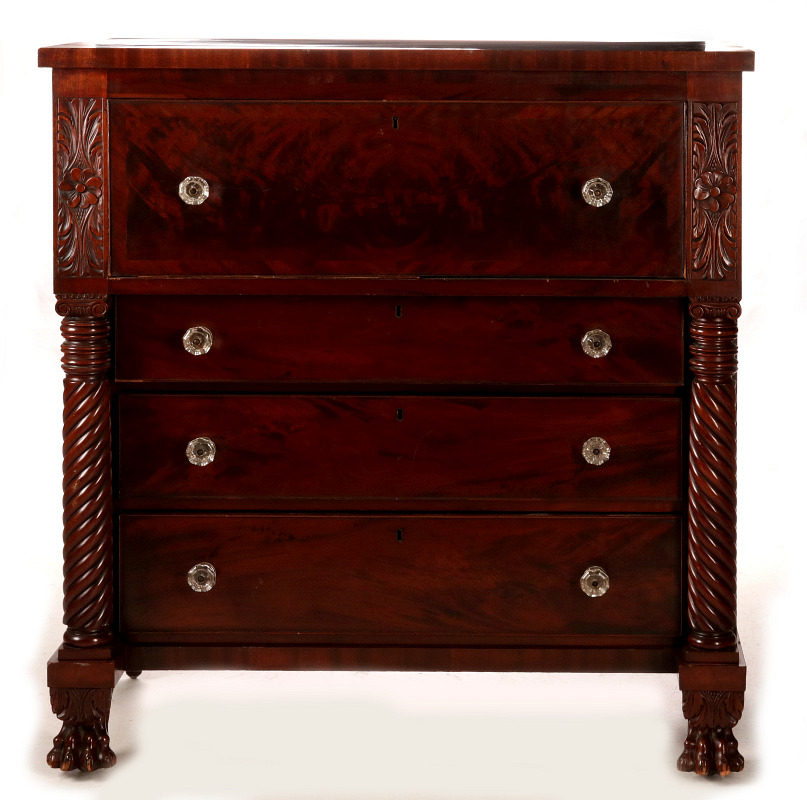 A CIRCA 1850 AMERICAN MAHOGANY BUTLER'S DESK 