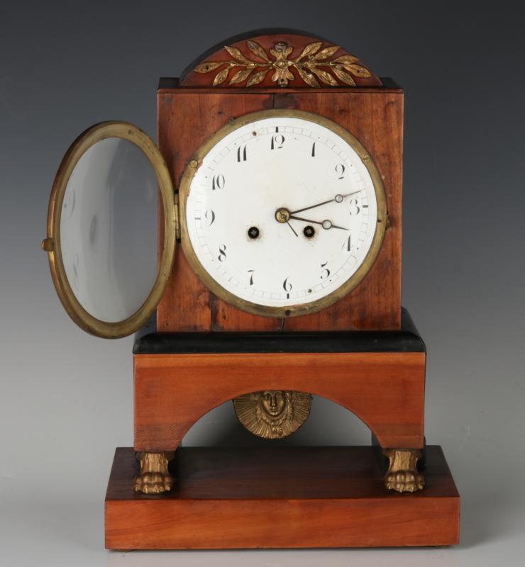 A 19TH CENTURY BIEDERMEIER  STYLE SHELF CLOCK 