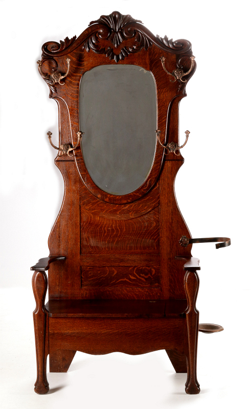 A NICE QUARTER SAWN OAK HALL SEAT WITH MIRROR