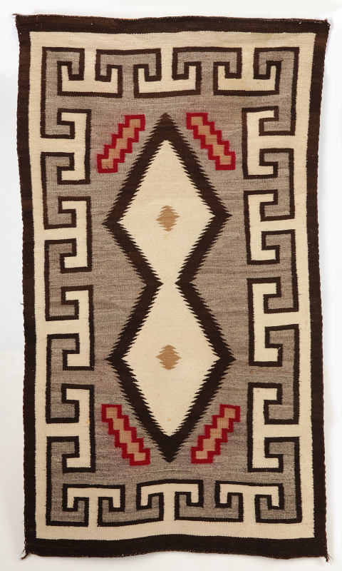 A CIRCA MID 20TH C. NAVAJO GANADO REGIONAL WEAVING