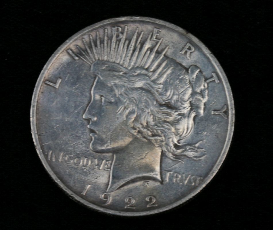 1922 D PEACE SILVER DOLLAR