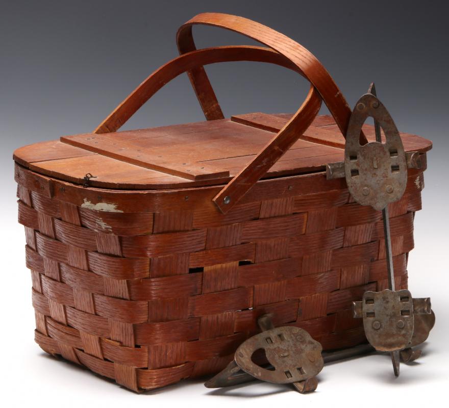 VINTAGE JERYWIL WOV-N-WOOD PICNIC BASKET