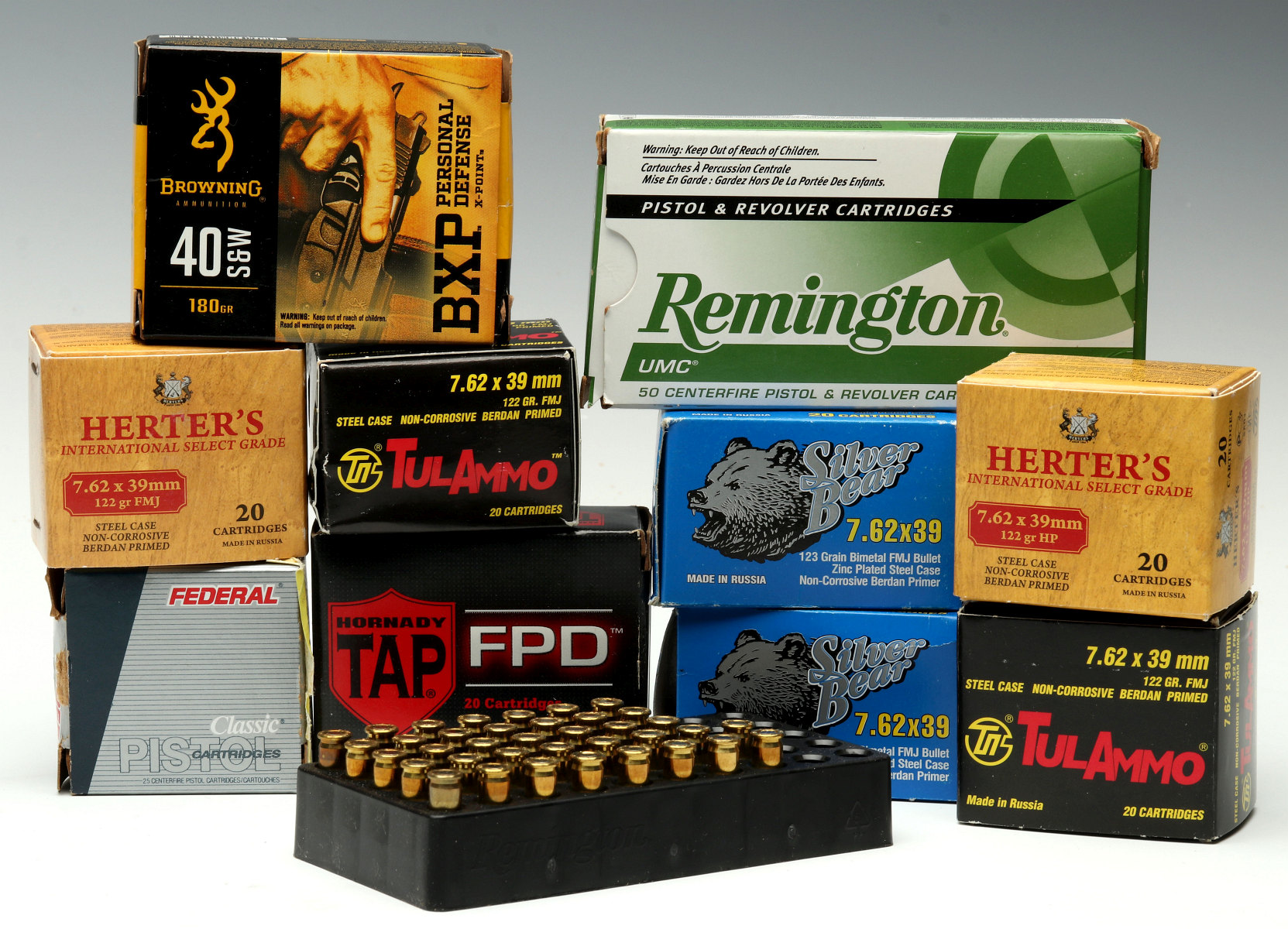 #4008: A LOT OF 7.62 X 39MM AND .25 CALIBER AMMO