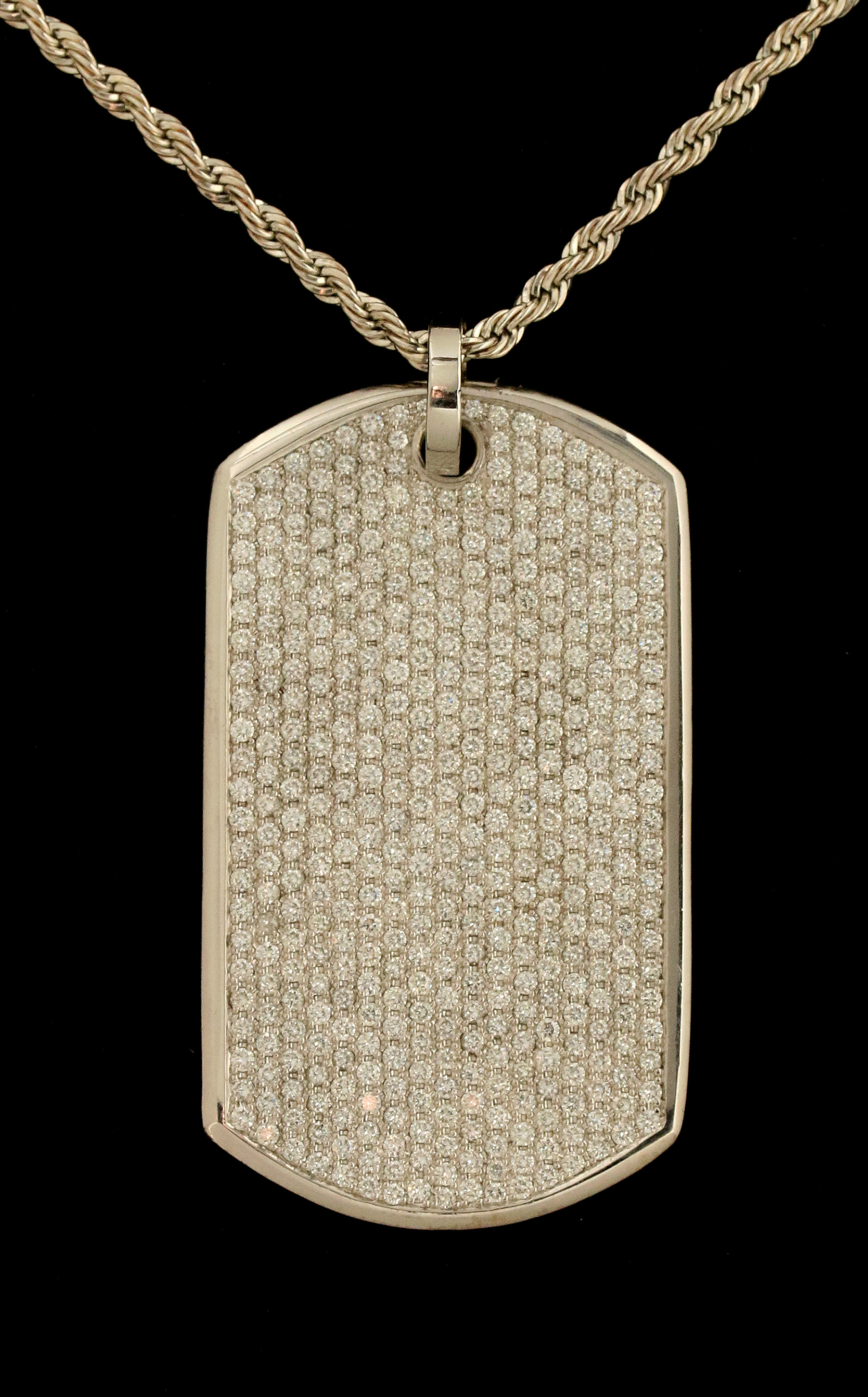 A NUO 14K GOLD DIAMOND ENCRUSTED FATTAG DOG TAG