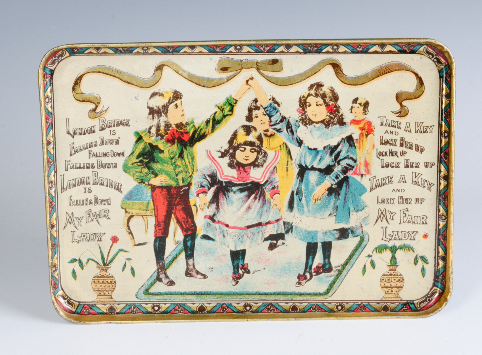 A TIN LITHO TRAY, 'LONDON BRIDGE ....MY FAIR LADY'
