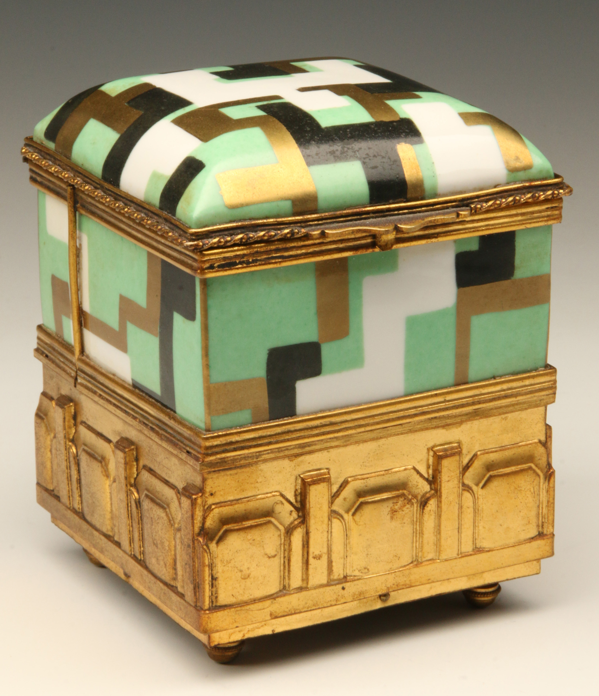 A FRENCH ART DECO MUSIC BOX