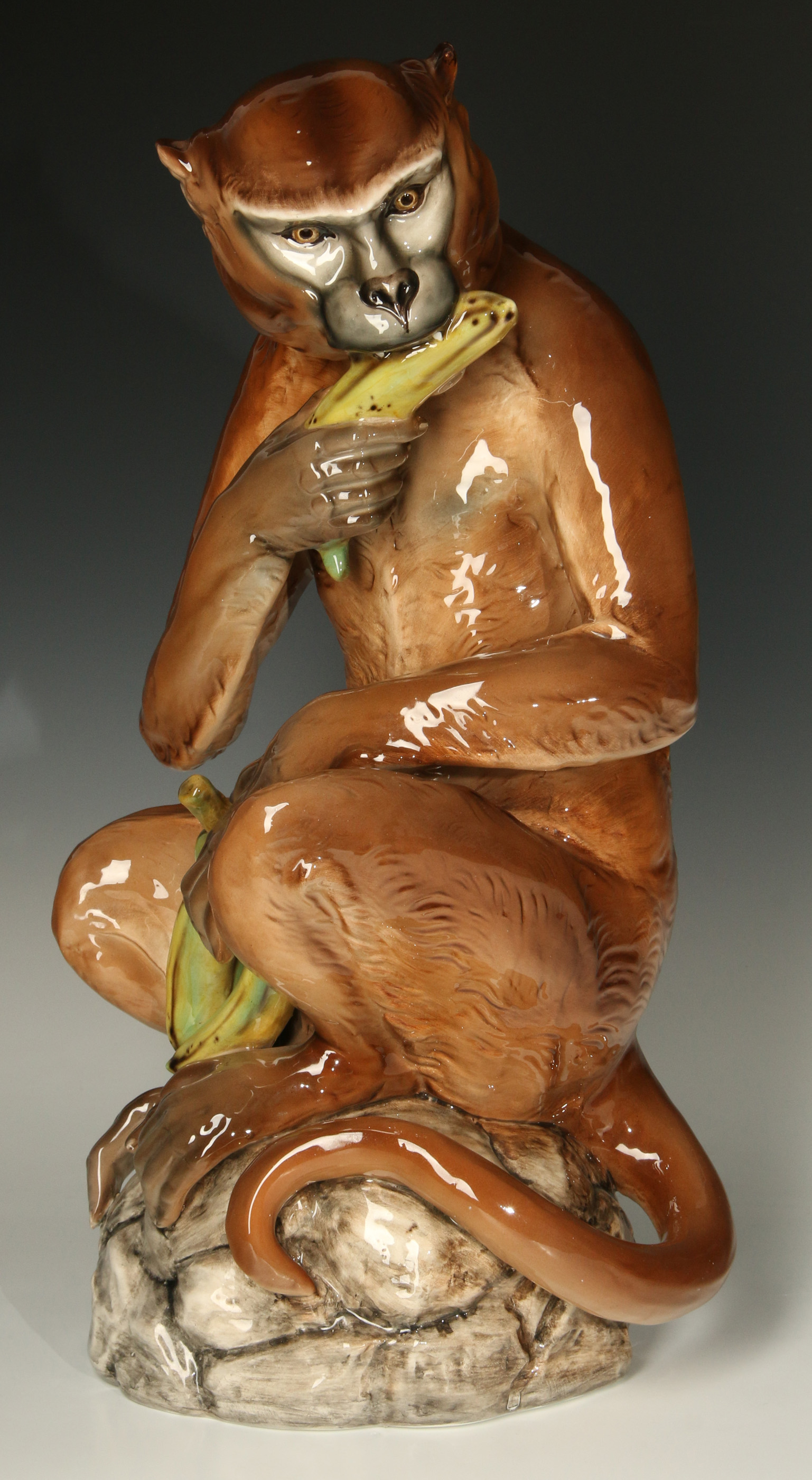 A 20TH CENTURY ITALIAN POTTERY FIGURE