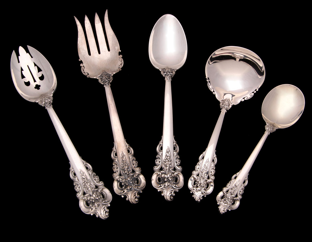 FIVE WALLACE 'GRAND BAROQUE' SERVING PIECES