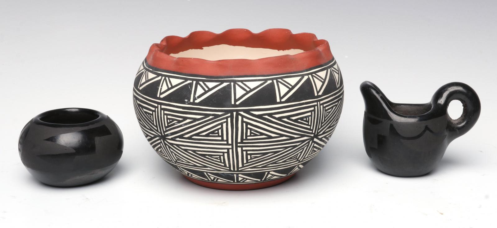 A COLLECTION OF SANTA CLARA AND ACOMA POTTERY