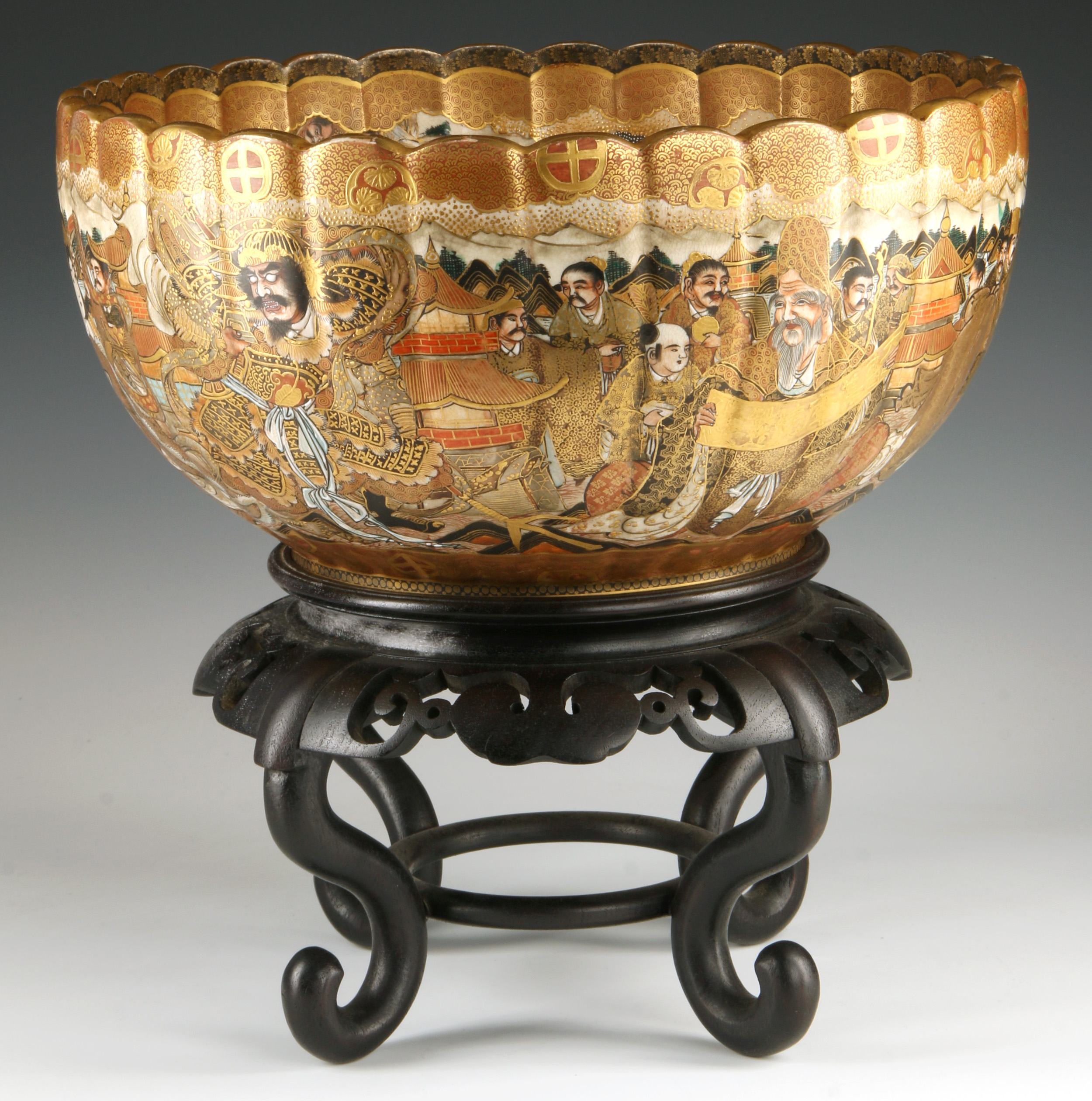 A MEIJI PERIOD JAPANESE SATSUMA EARTHENWARE BOWL