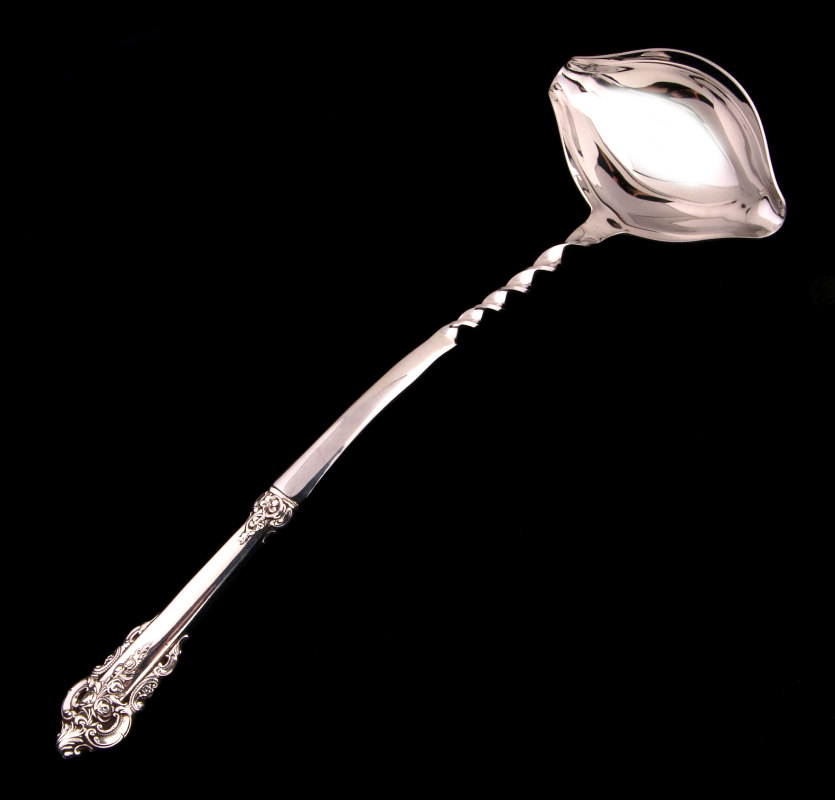 A WALLACE 'GRAND BAROQUE' PUNCH LADLE