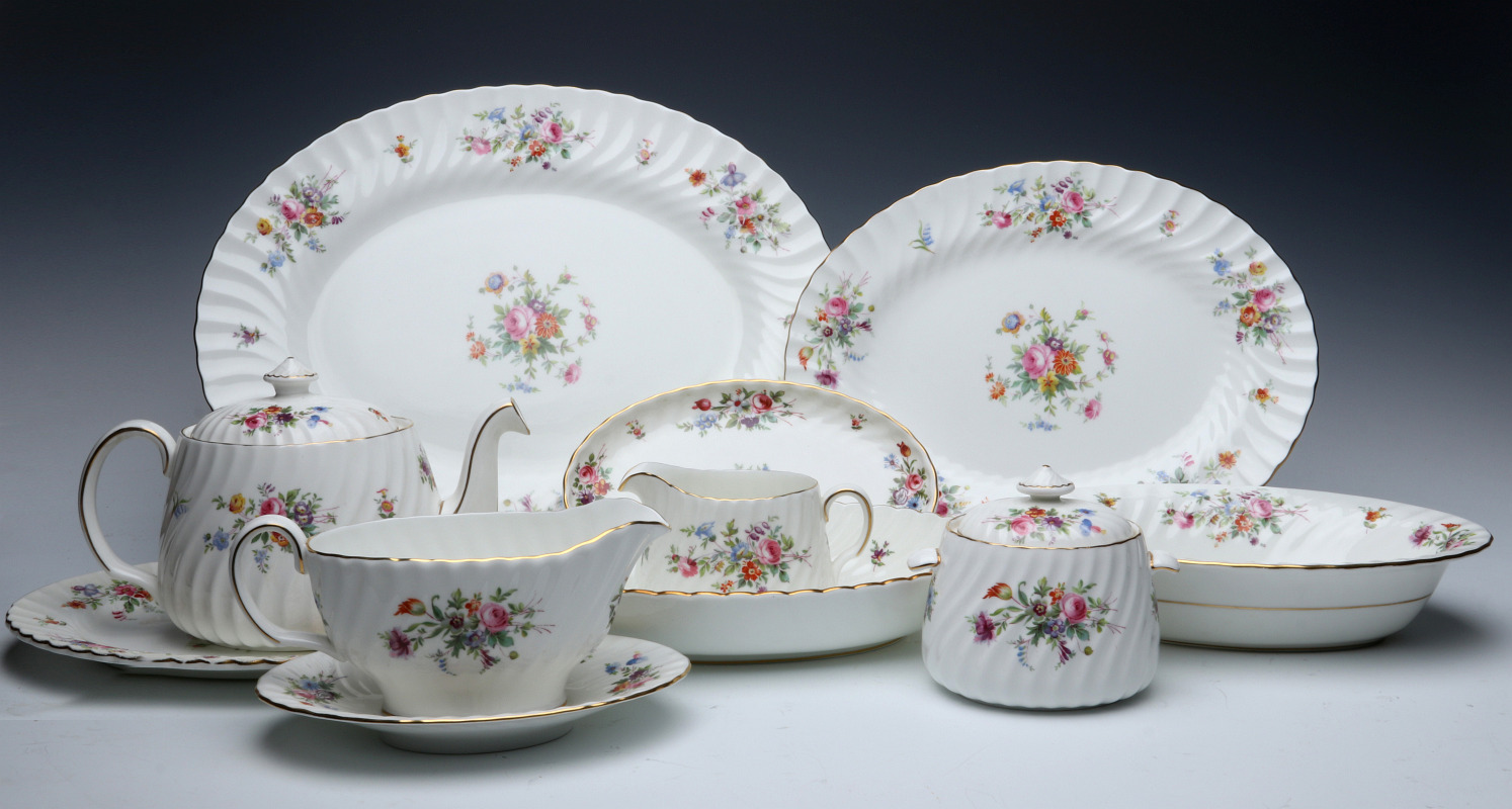 A LOT OF MINTON 'MARLOW' SERVING PIECES