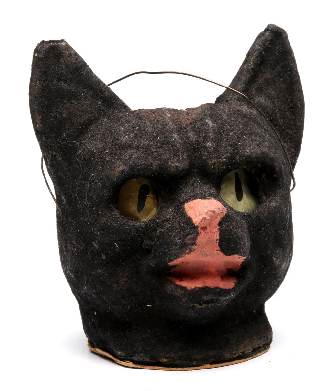 A VINTAGE PRESSED PAPER HALLOWEEN CAT LANTERN