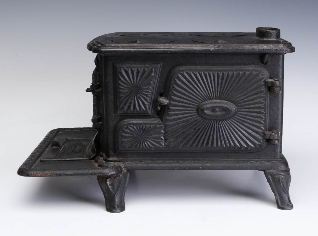 A 19TH CENTURY J.W. CLARK 'THE GEM' SAMPLE STOVE