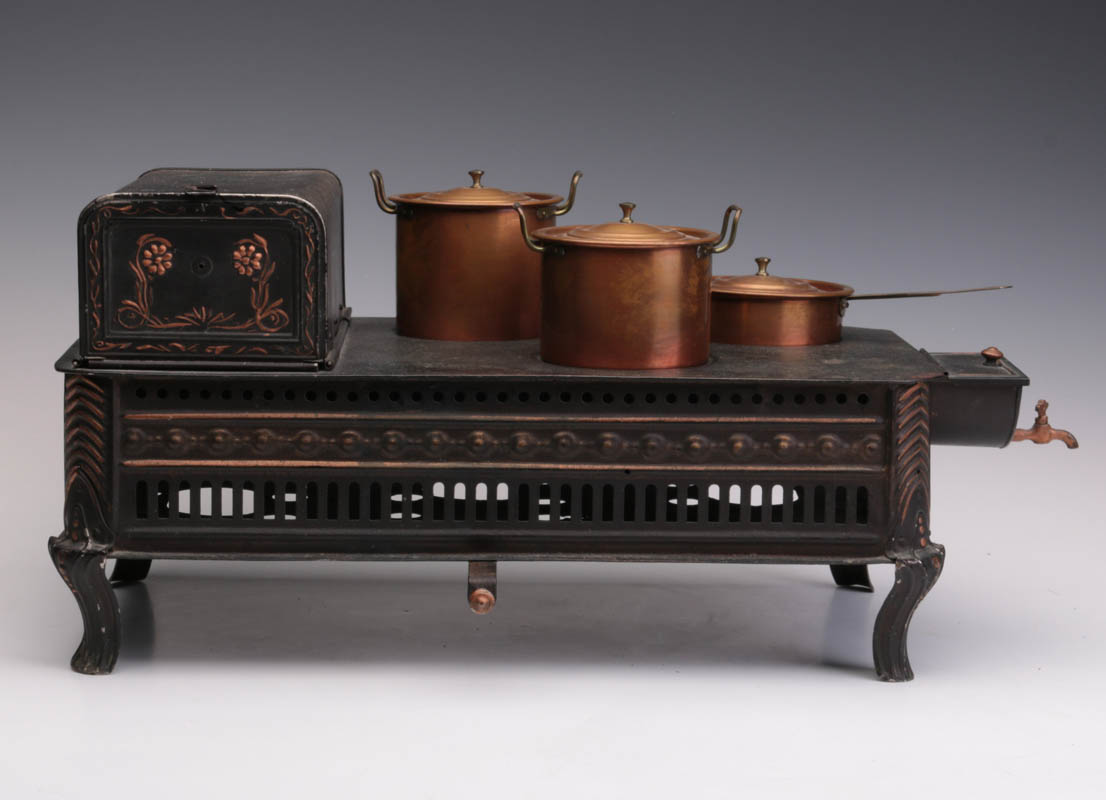 A RARE AND UNUSUAL TOY COOK STOVE, ATTRIB. MARKLIN