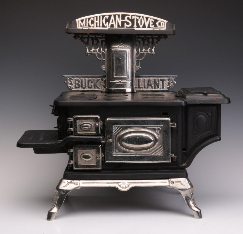 A MICHIGAN STOVE CO. 'BUCK'S BRILLIANT' TOY STOVE